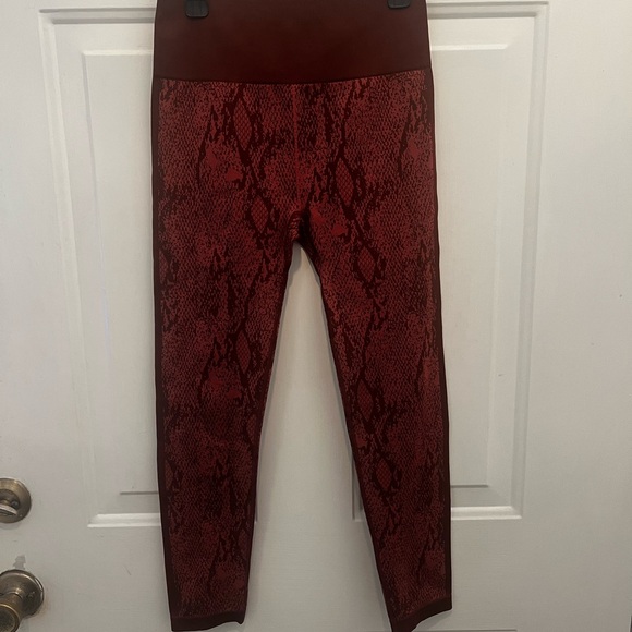 Outfit - Picture 2 of 3